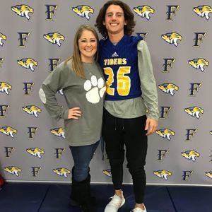 Meet your Posher, Christian